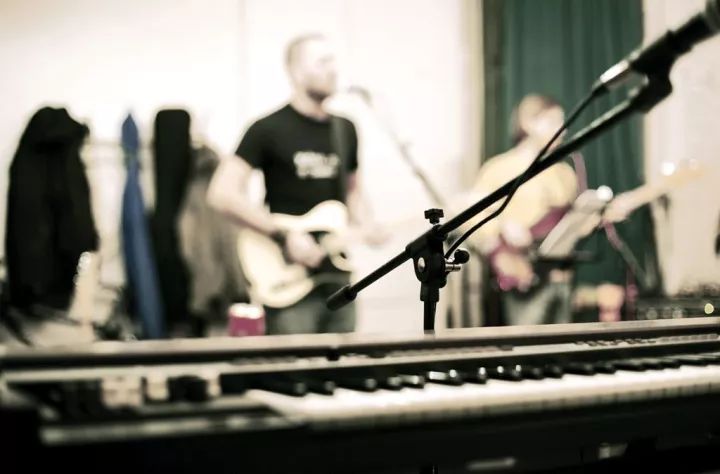 1737617478828956.jpg 321.jpg