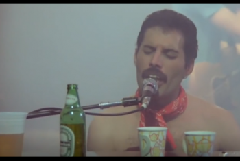 为什么皇后乐队主唱的嗓音那么有力量?